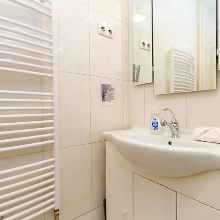 Vintage Parlament View Riverside W Ac By Nw アパート