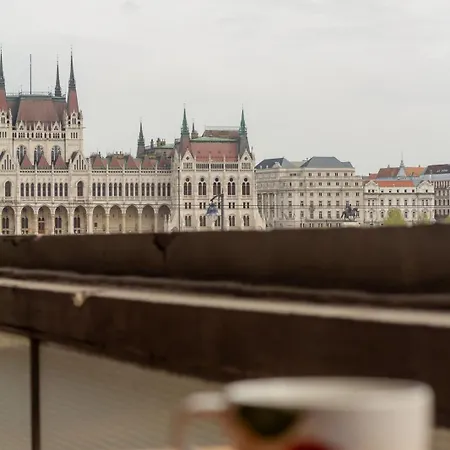 アパート Vintage Parlament View Riverside W Ac By Nw ブダペスト