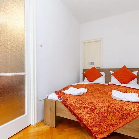 Vintage Parlament View Riverside W Ac By Nw Apartament *